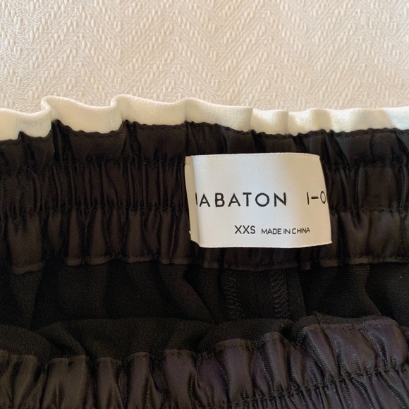 Babaton 1-01 Leyster Short, Size XXS, Black - Picture 8 of 11